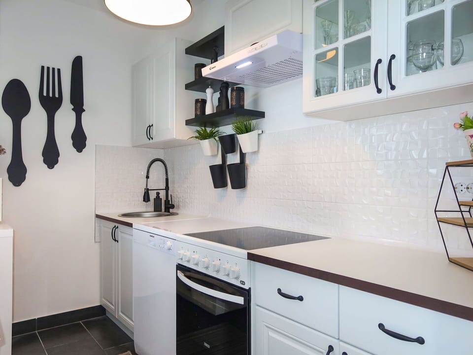 Cabinetry, Countertop, Property, Furniture, White, Black, Kitchen, Lighting, Interior Design, Building