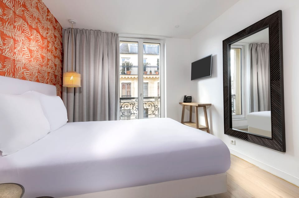 Superior Double Room | In-room safe, soundproofing, free WiFi, bed sheets