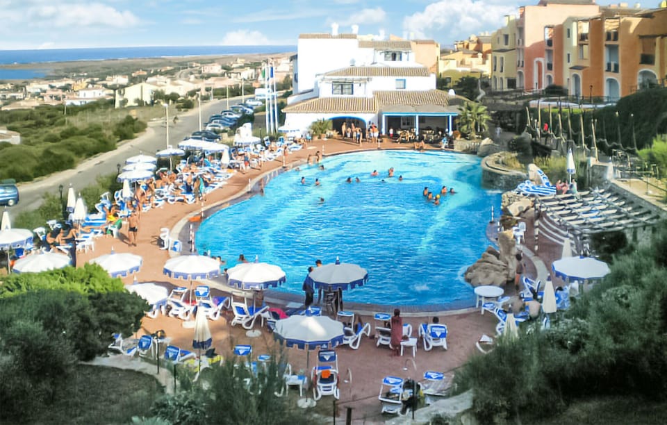 pool