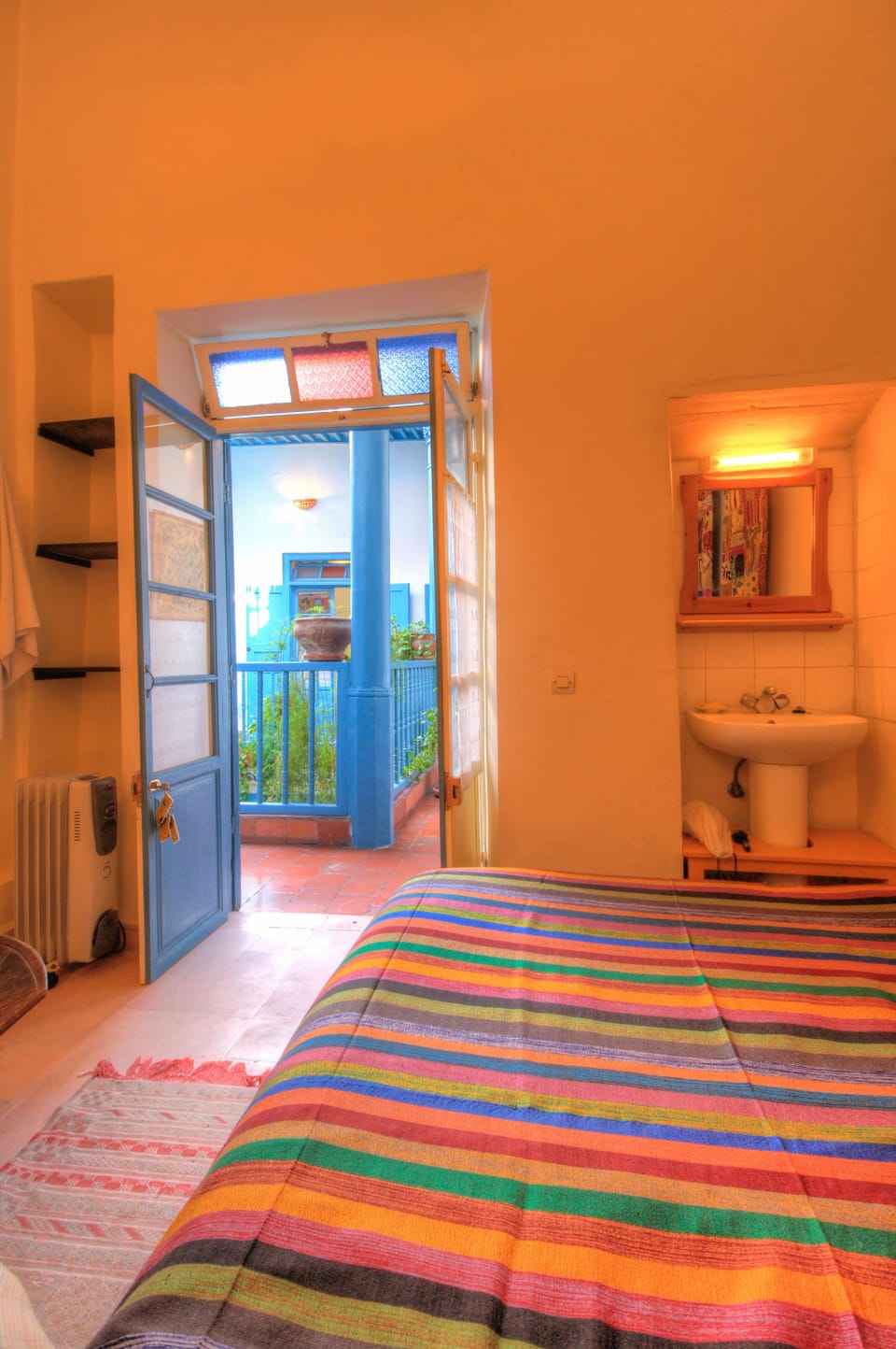 Economy Single Room, Private Bathroom | 1 bedroom, Select Comfort beds, in-room safe, individually decorated
