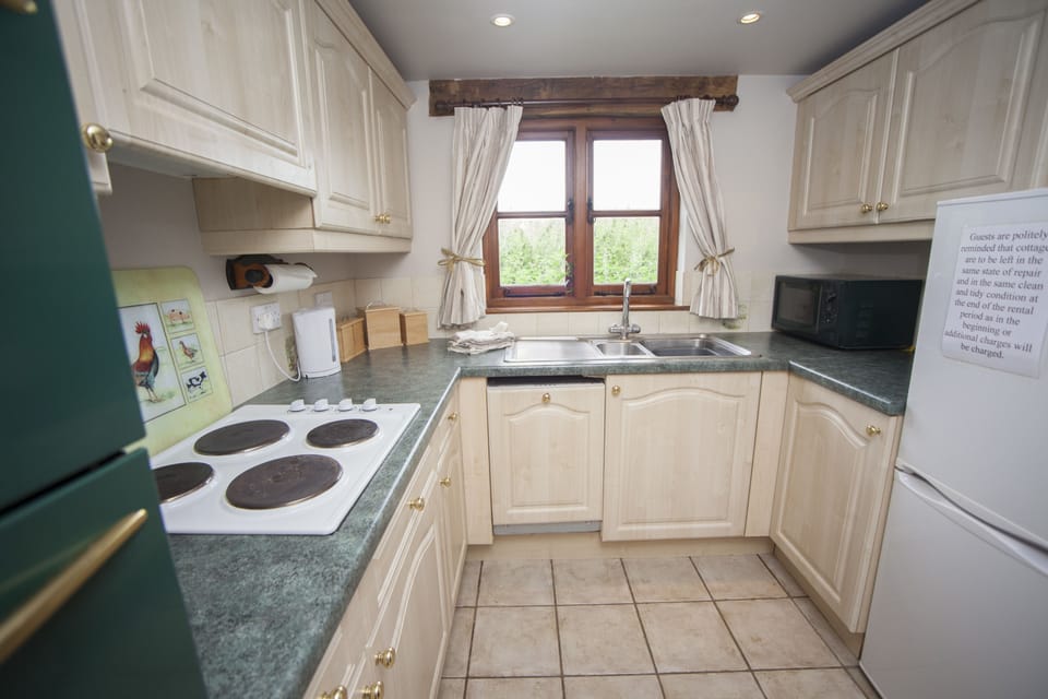 Cottage, Private Bathroom, Garden View (Two Bedroomed) | Miscellaneous
