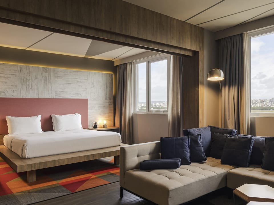 Superior Suite, 1 King Bed | Hypo-allergenic bedding available, minibar, in-room safe, desk