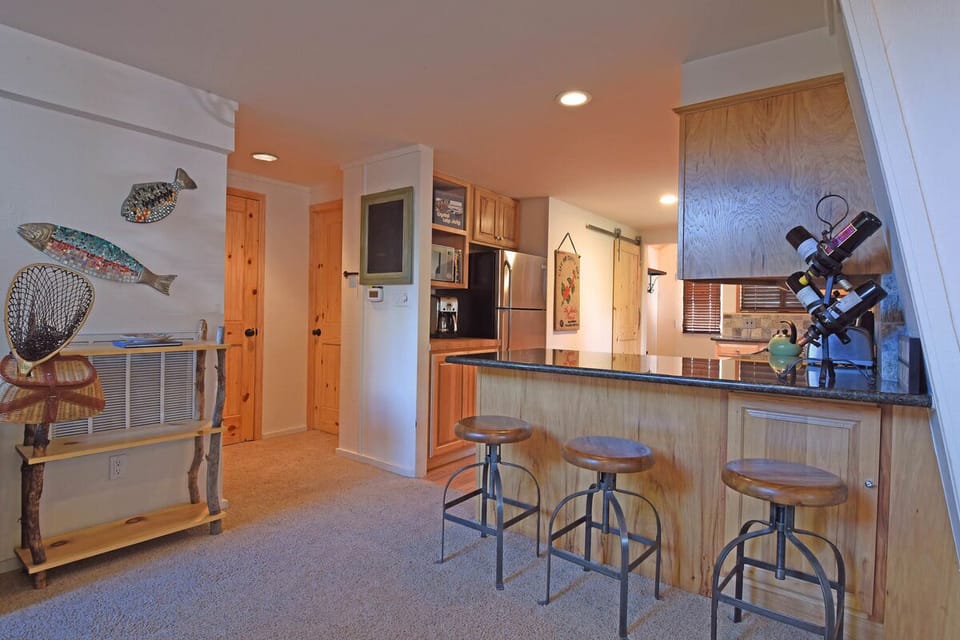 Breakfast Bar