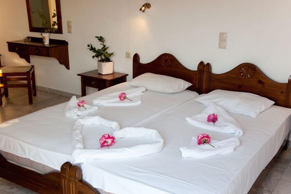 Single Room | In-room safe, soundproofing, free WiFi, bed sheets