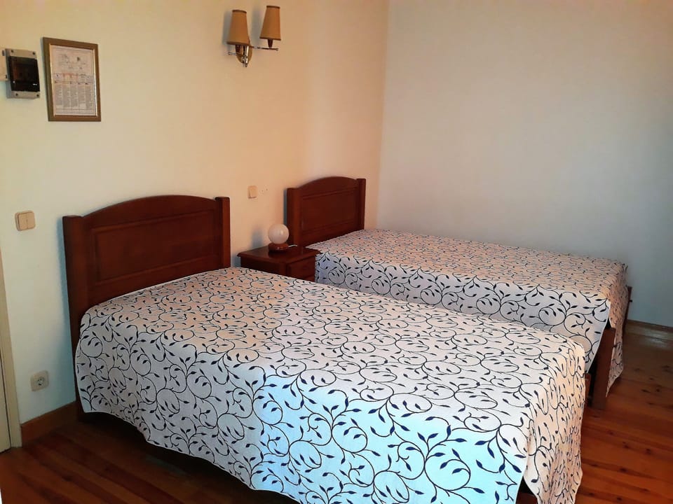 Standard Room, 2 Twin Beds | Room amenity