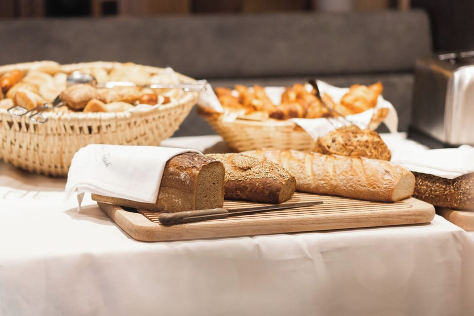 Daily buffet breakfast for a fee