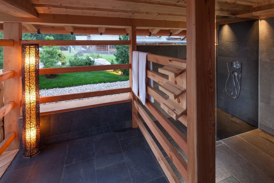 Outdoor treatment areas, sauna, hot tub, steam room, body treatments