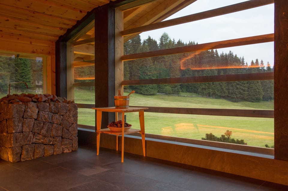 Outdoor treatment areas, sauna, hot tub, steam room, body treatments