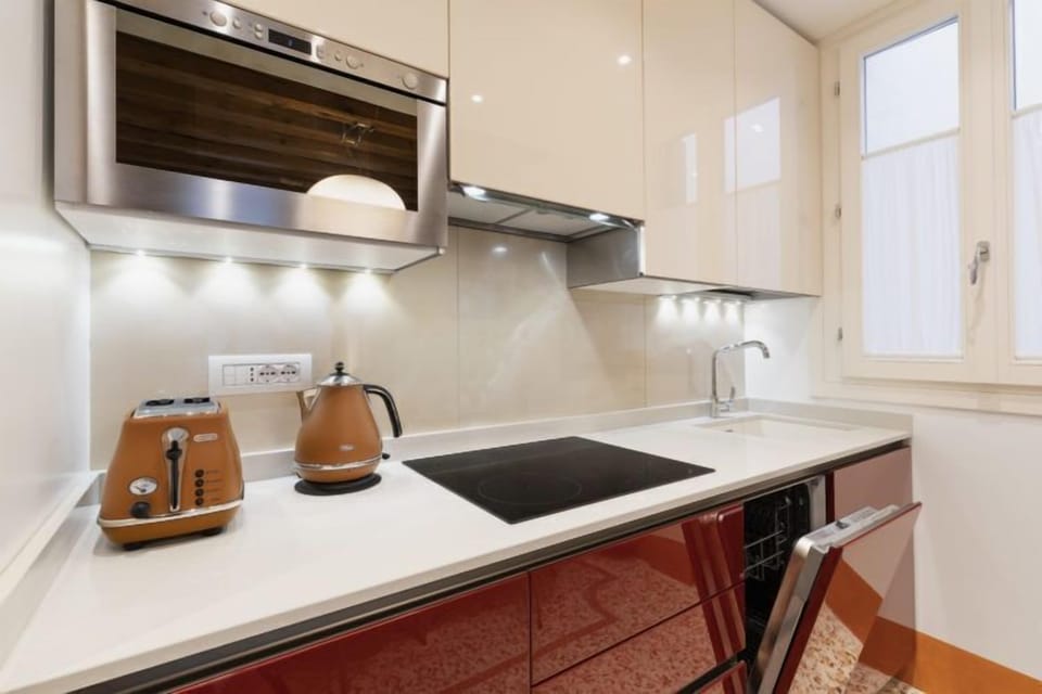 Apartment, 2 Bedrooms | Private kitchenette | Full-size fridge, microwave, oven, stovetop