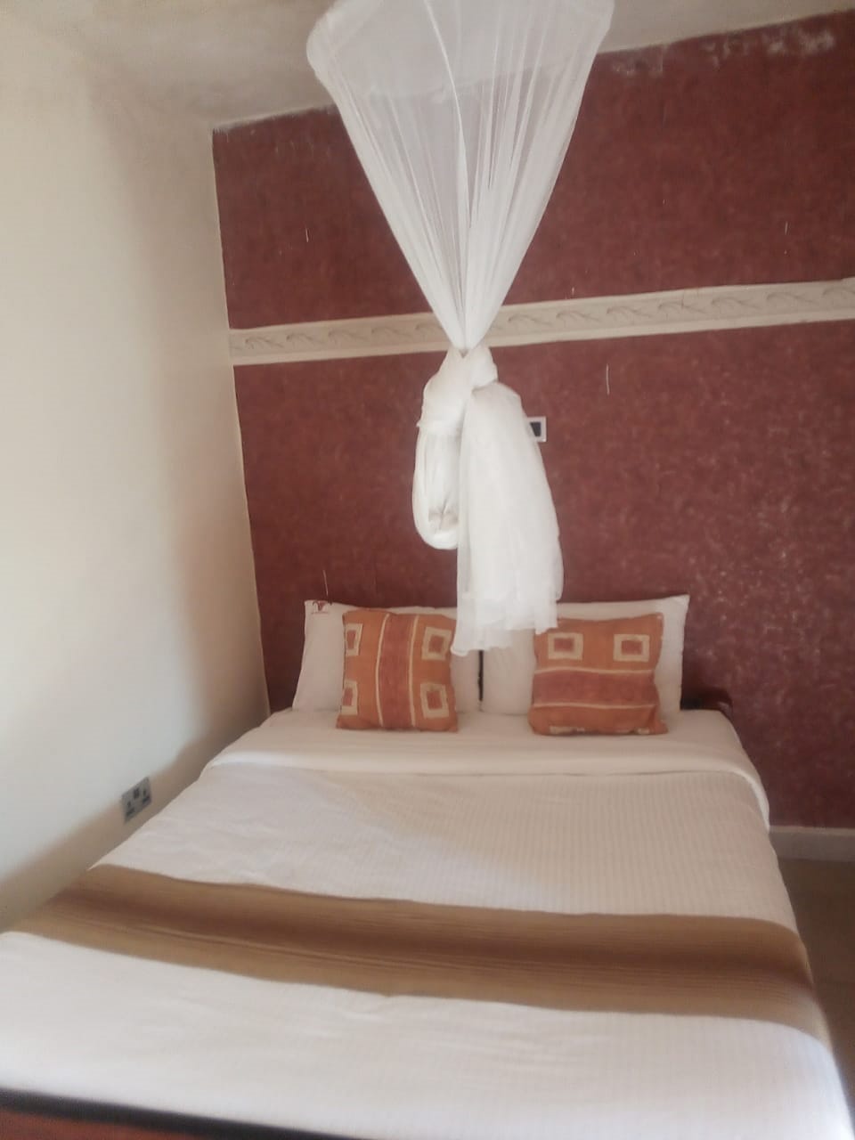 Standard Double Room | Desk, blackout drapes, free WiFi, bed sheets