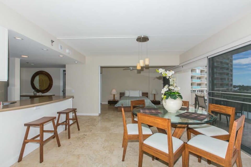 Dining Room/Guest Bedroom