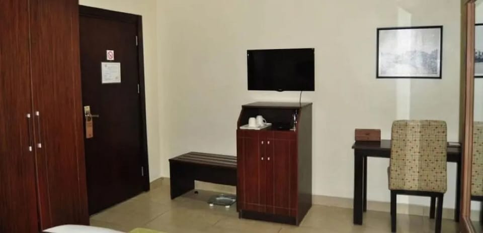 In-room safe, desk, laptop workspace, blackout drapes