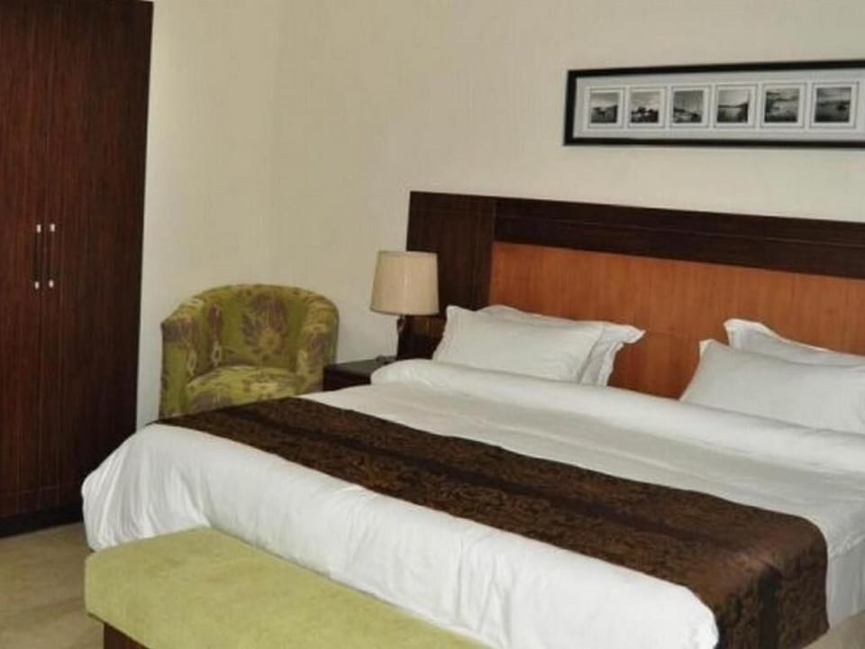 In-room safe, desk, laptop workspace, blackout drapes