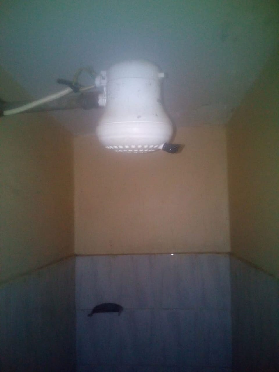 Double Room | Bathroom shower