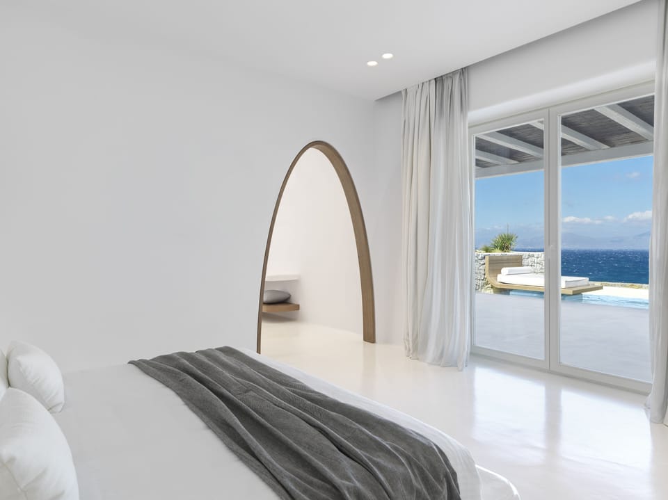 Honeymoon Suite Heated Private Pool, Sea View | Premium bedding, minibar, in-room safe, blackout drapes