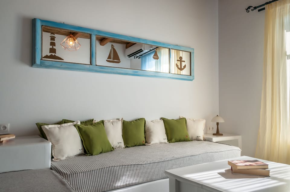 Junior Suite, Sea View | Individually decorated, individually furnished, free cribs/infant beds