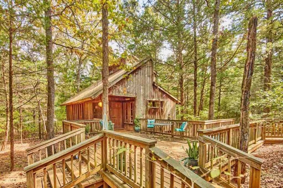 Front view of The CABIN a exemplifies the astounding, energy efficient designs of Jeffrey Lee Basehore, architect & innkeeper.   His MOTTO: Creating designs around the way you live, work and play, balancing beauty, aspirations and your environment.
