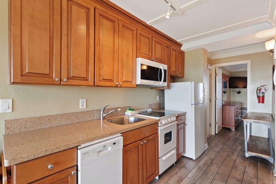 Condo 117