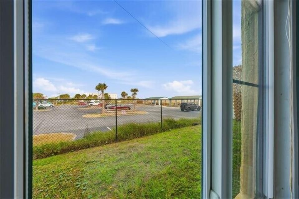 Condo 136