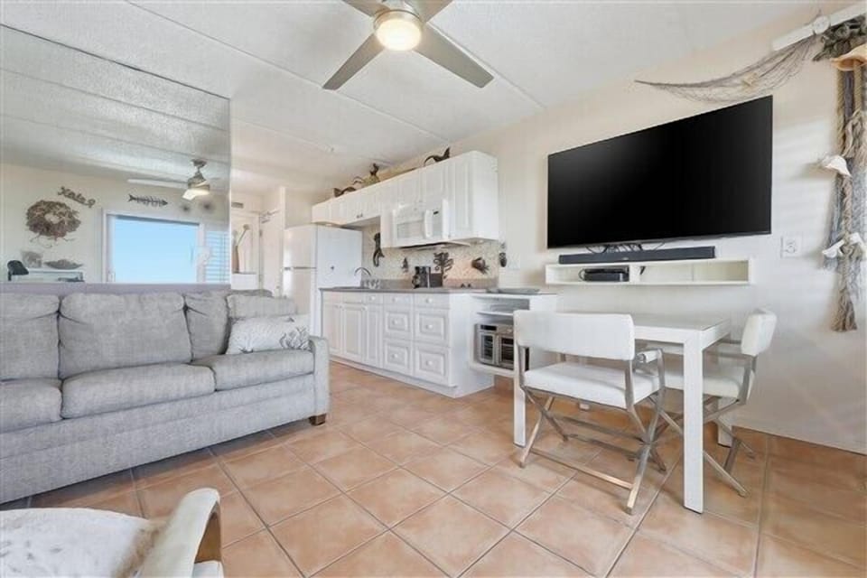 Condo 203