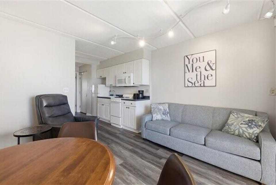 Condo 207