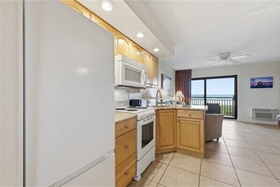 Condo 222