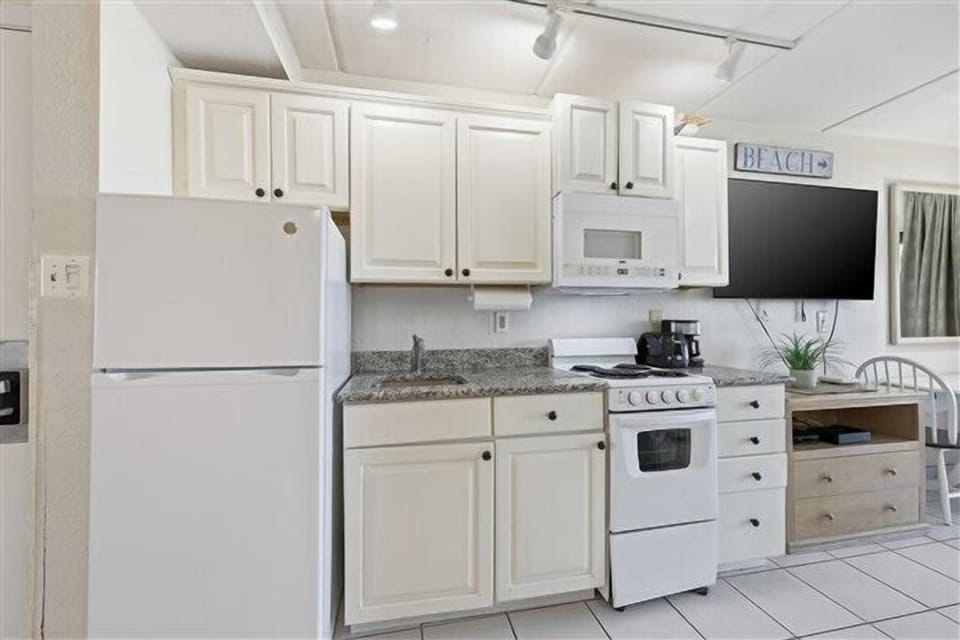 Condo 310