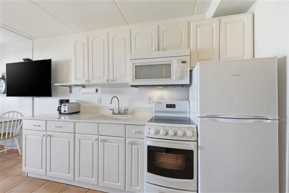 Condo 313