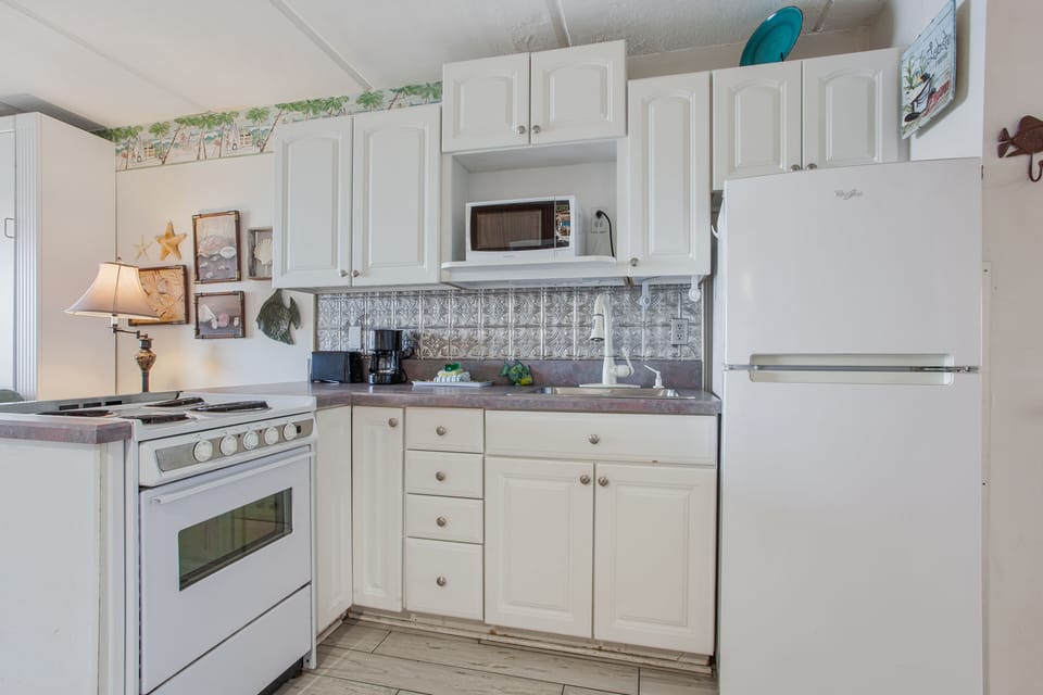 Condo 323