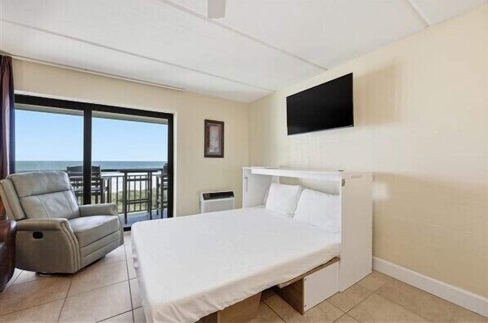 Condo 324
