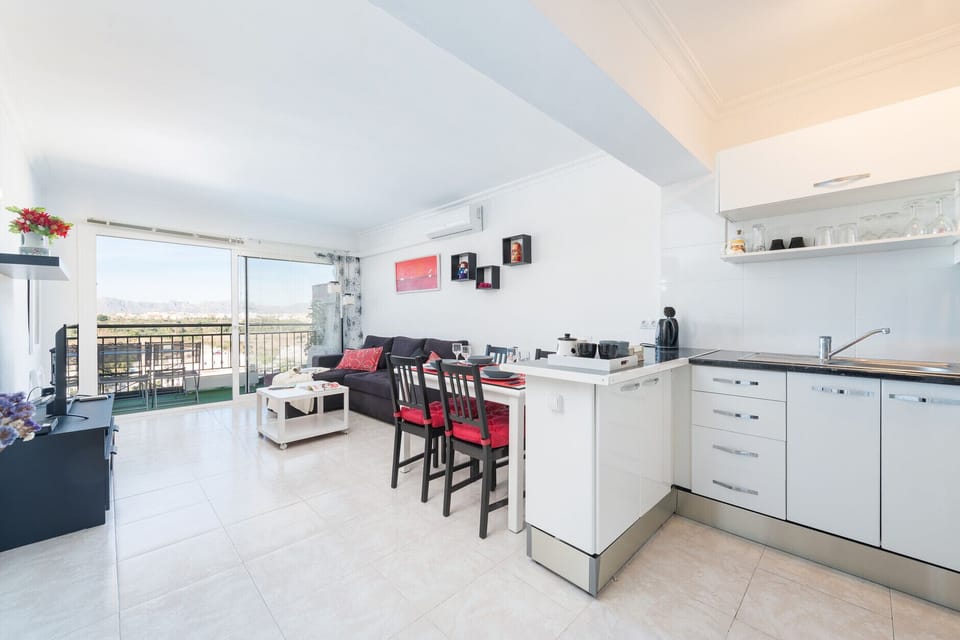 Carole apartment in Port d´Alcudia with pool and dining room
