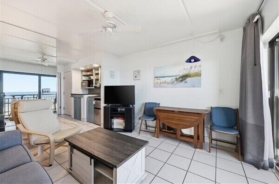 Condo 332