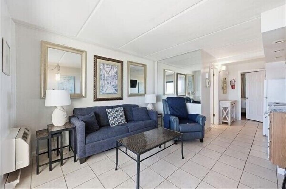 Condo 408
