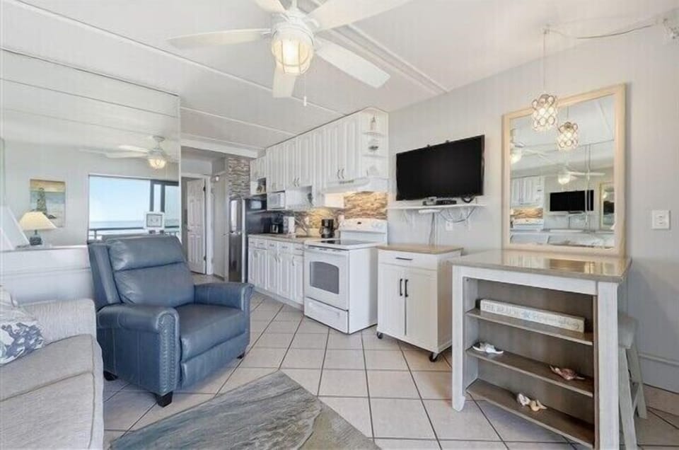Condo 410