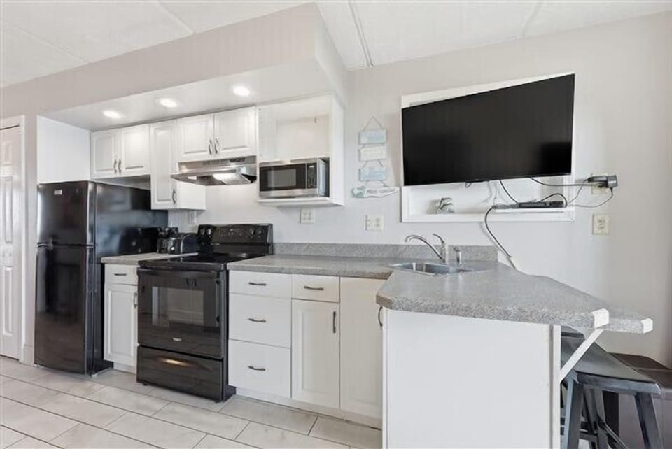 Condo 416