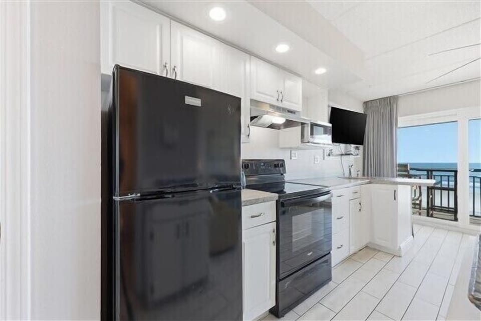 Condo 416