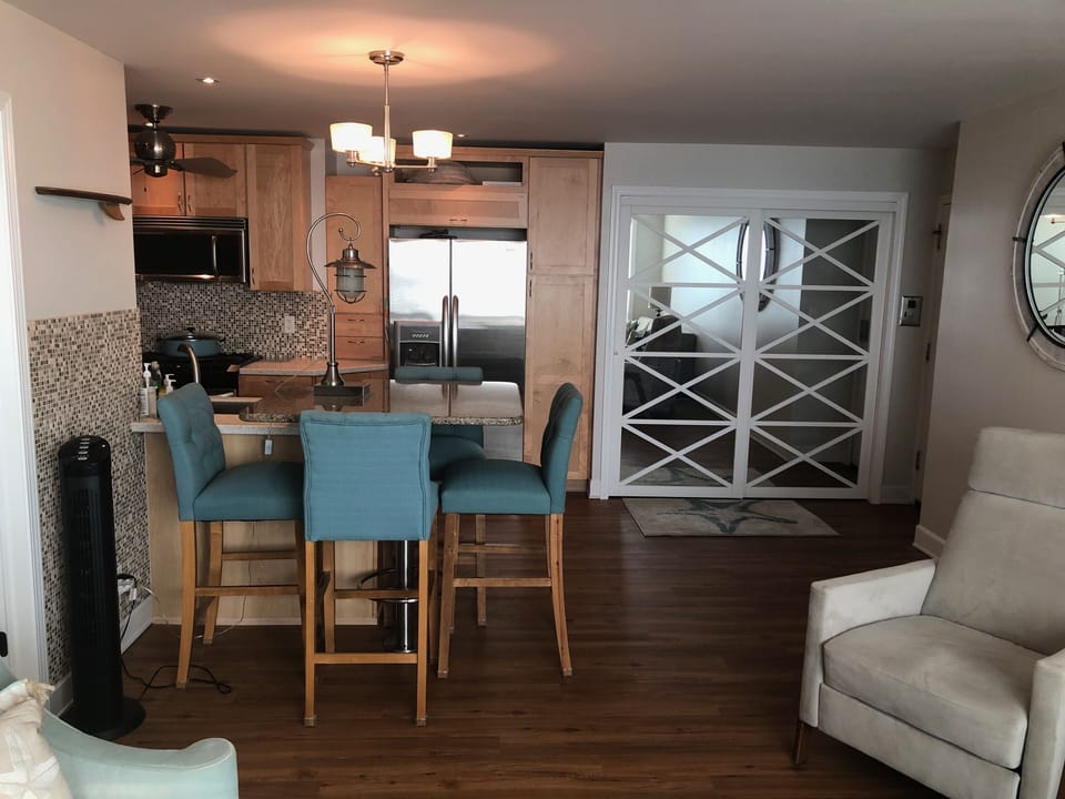 Counter top dining.