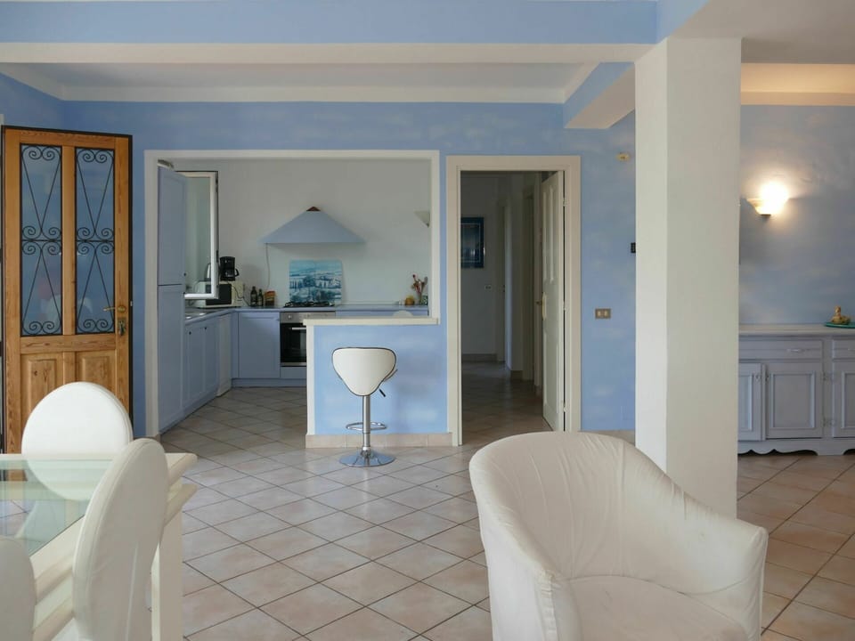 Furniture, Property, Table, Wood, Shade, Lighting, Chair, Building, Interior Design, Flooring