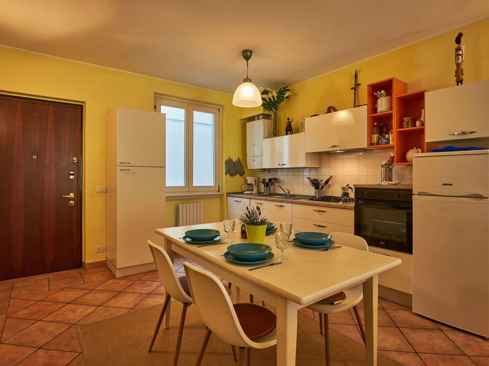Table, Furniture, Cabinetry, Chair, Countertop, Wood, Kitchen, Window, Kitchen Appliance, Interior Design