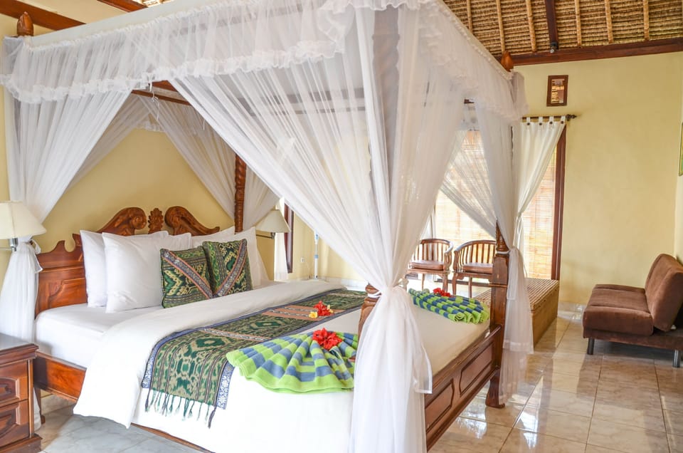 Deluxe Room | Premium bedding, in-room safe, desk, rollaway beds