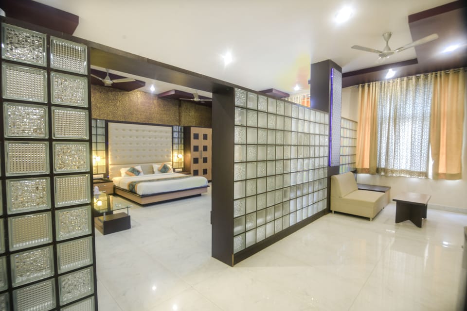 Royal Room | Soundproofing, free WiFi, bed sheets