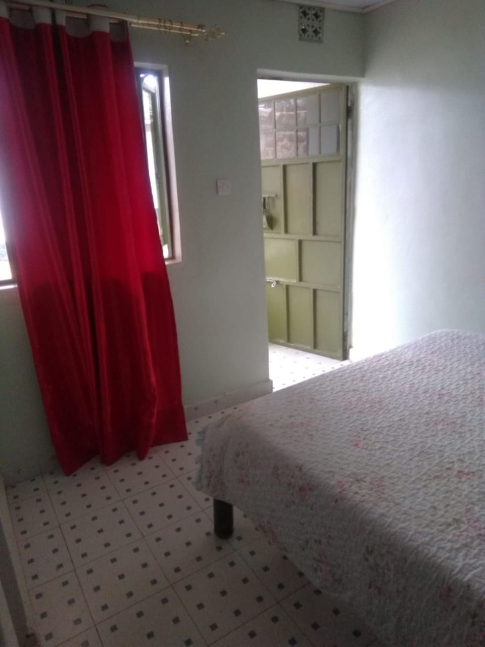 Standard Room | Desk, blackout drapes, free WiFi, bed sheets