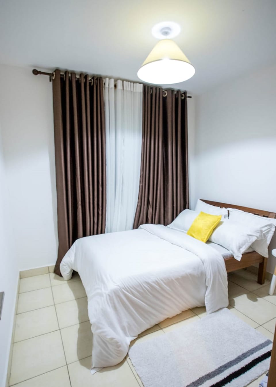 Laptop workspace, blackout drapes, free WiFi, bed sheets