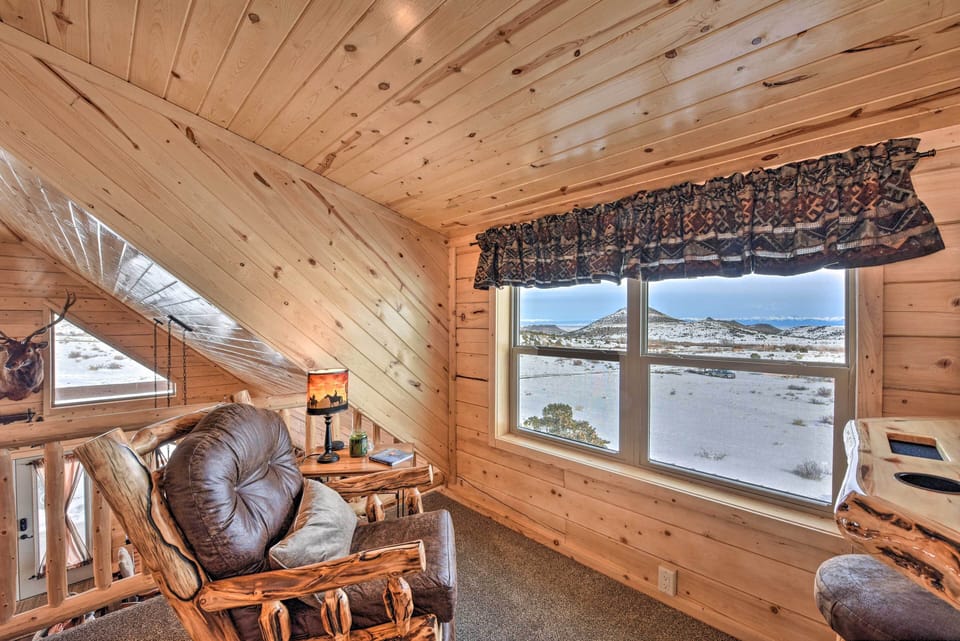 Lounge Area | Second Story