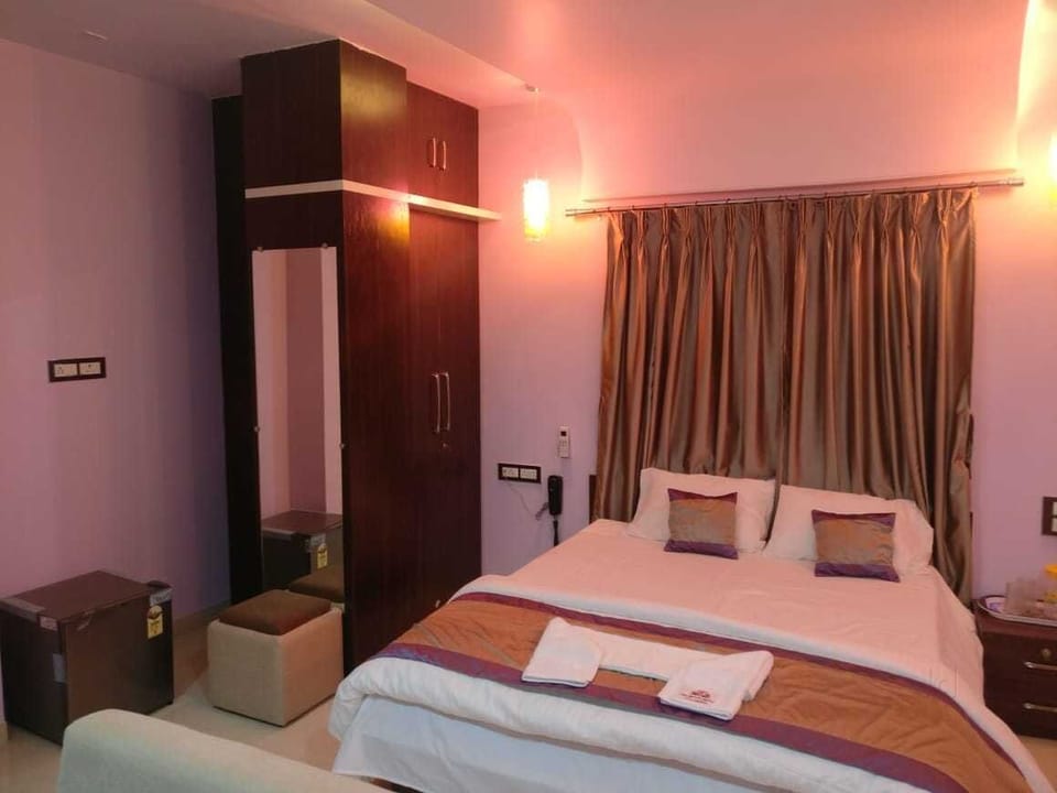 1 bedroom, blackout drapes, soundproofing, free WiFi