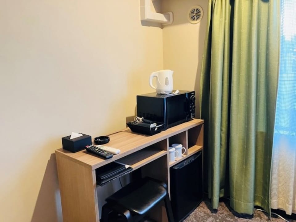 Premium bedding, Select Comfort beds, individually furnished, desk