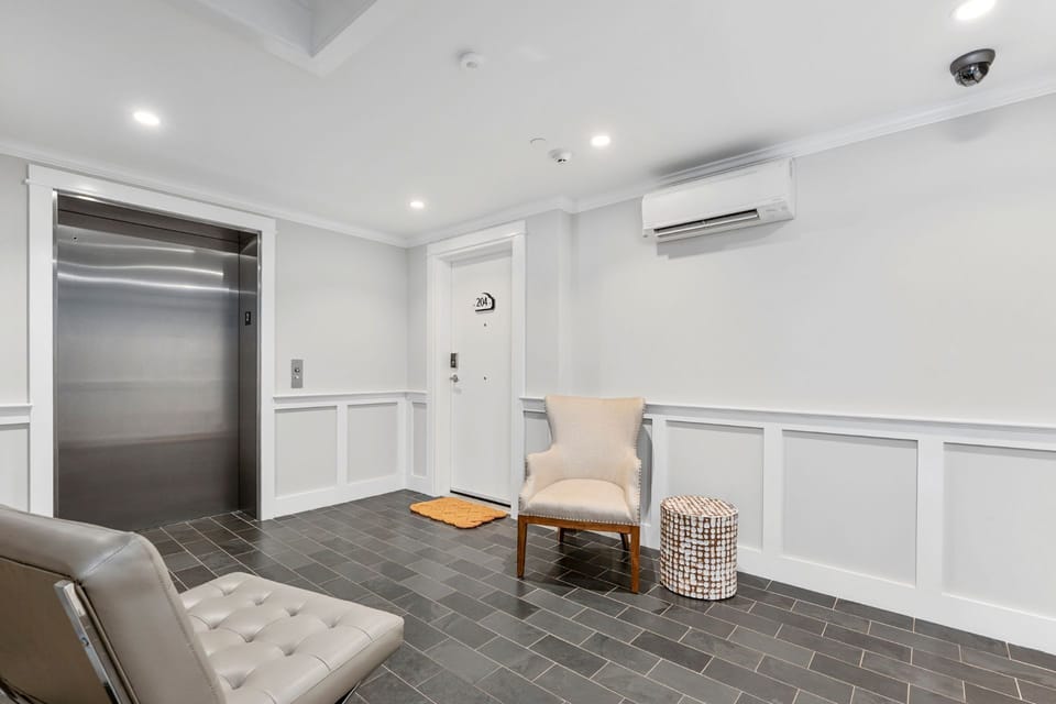 Foyer and elevator.