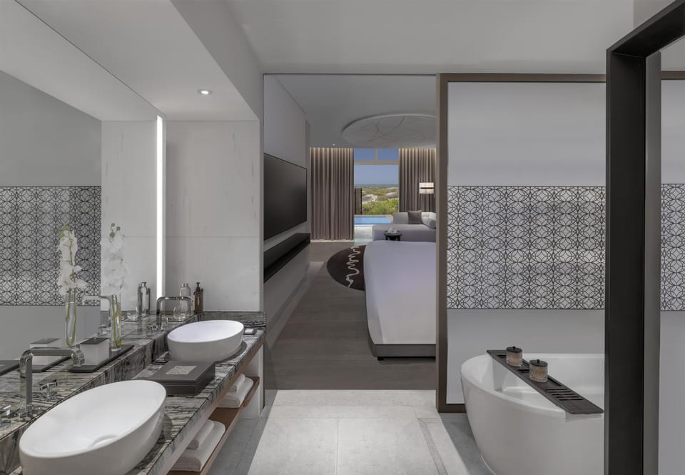 Separate tub and shower, deep soaking tub, rainfall showerhead