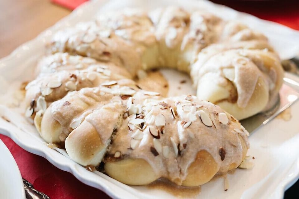 Free daily full breakfast