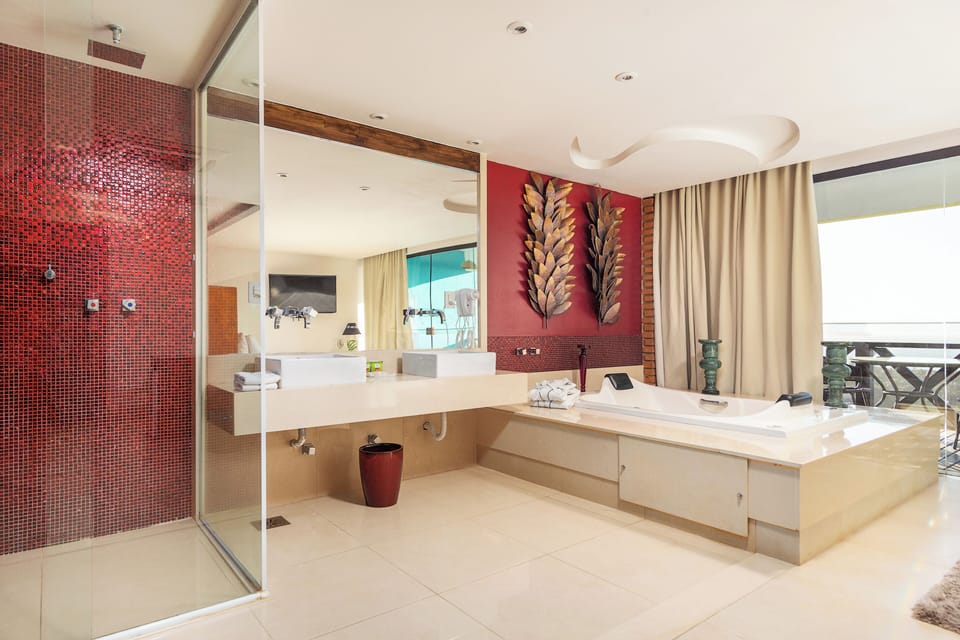 Suíte Deluxe Vista Mar (Personnalité) | Jetted tub